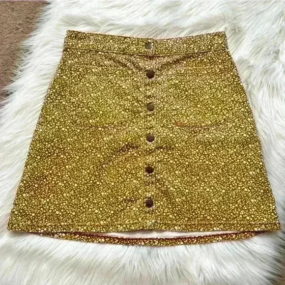 Kimchi Blue Floral Button Front Mini Skirt 4 - Picture 1 of 3